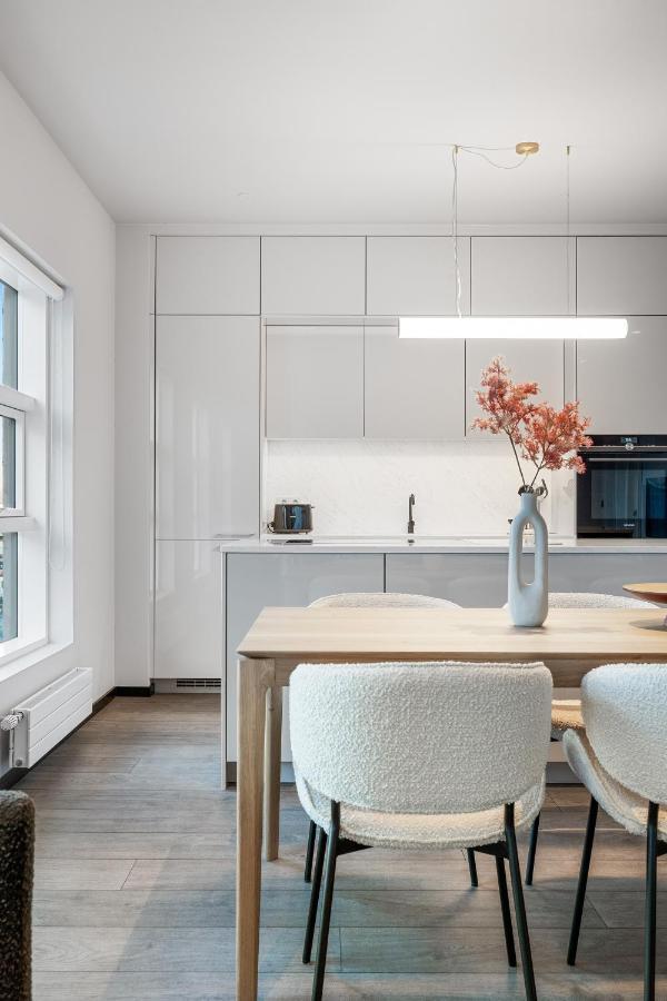 Harbour Lux 3Br & 2Ba In The Heart Of The City With Free Parking Рейкьявик Экстерьер фото